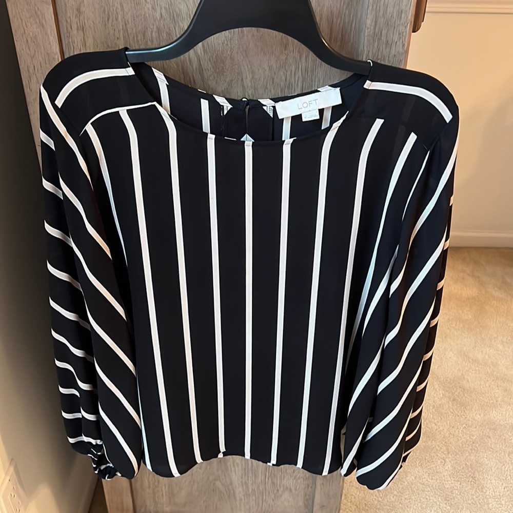 Long sleeve loft blouse